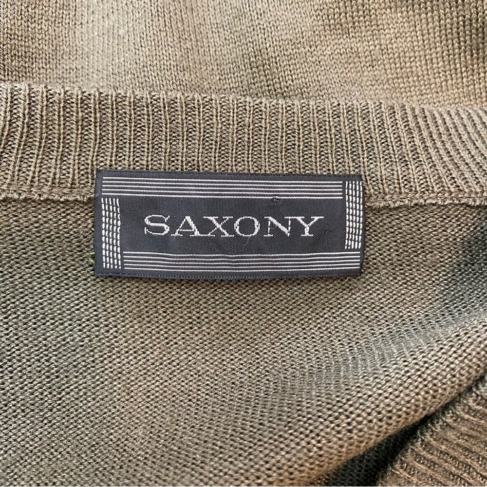 Saxony Vintage Men’s V Neck Olive Green Sweater - Picture 5 of 7